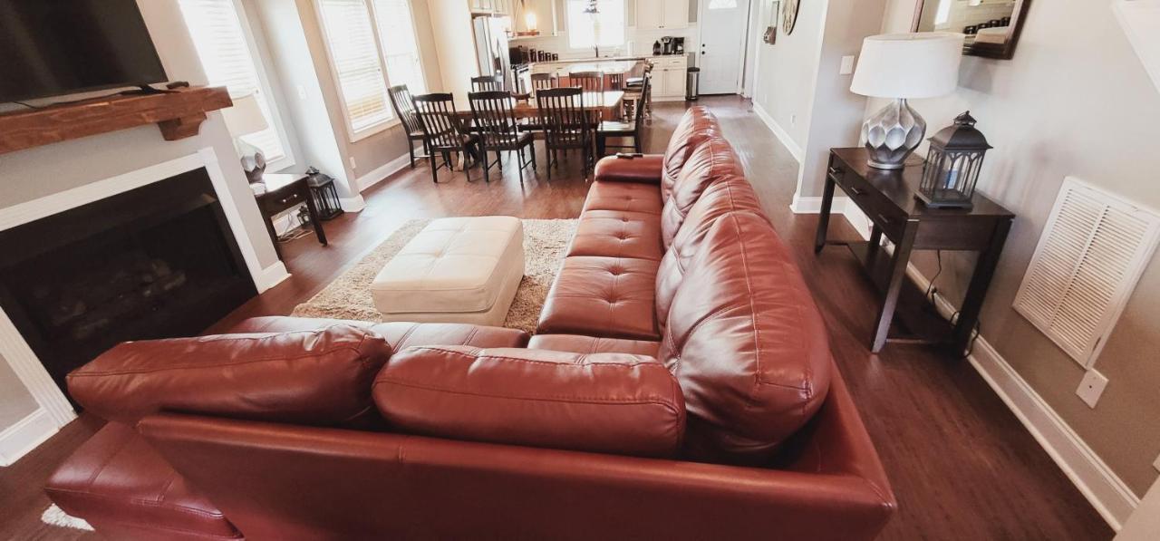 Spacious Deluxe House For You, Your Family And Friends Charlotte Buitenkant foto